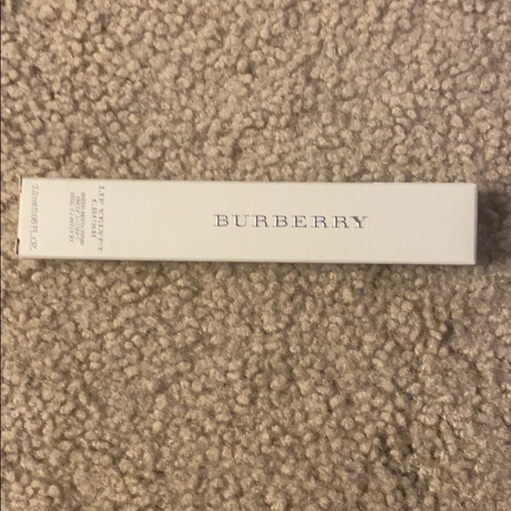Burberry Lip Velvet Crush in Sugar Pink